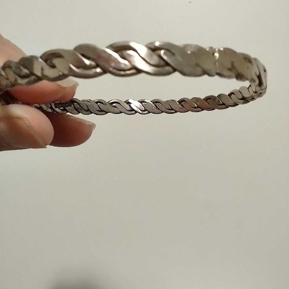 9.25 Sterling Silver Bangle bracelet